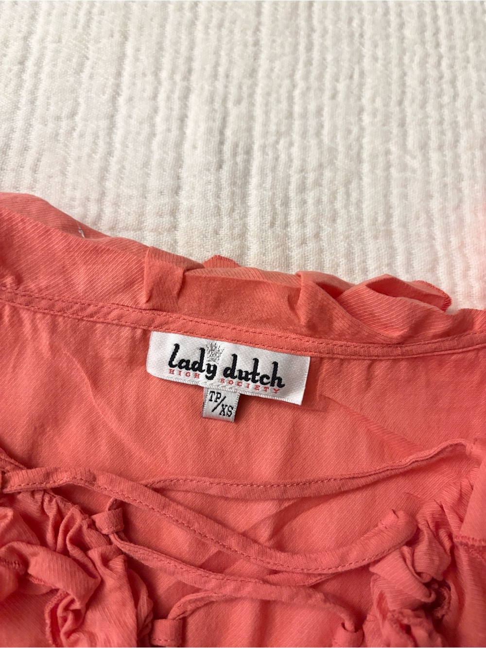 lady dutch vintage salmon ruffle lace up top - Picture 2 of 4